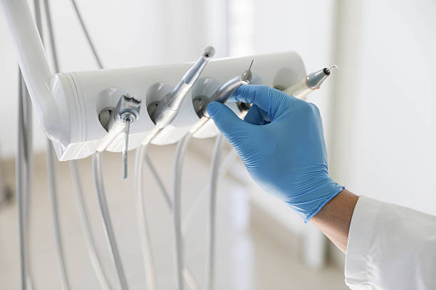 Professional Emergency Dentist technician working in Cibolo, TX